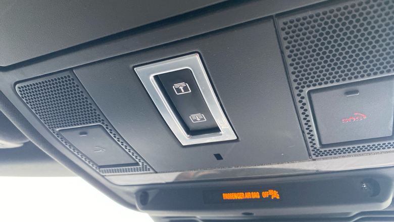 Land Rover Range Rover Evoque 1.5 P300e R-Dynamic HSE 5dr Auto Hatchback